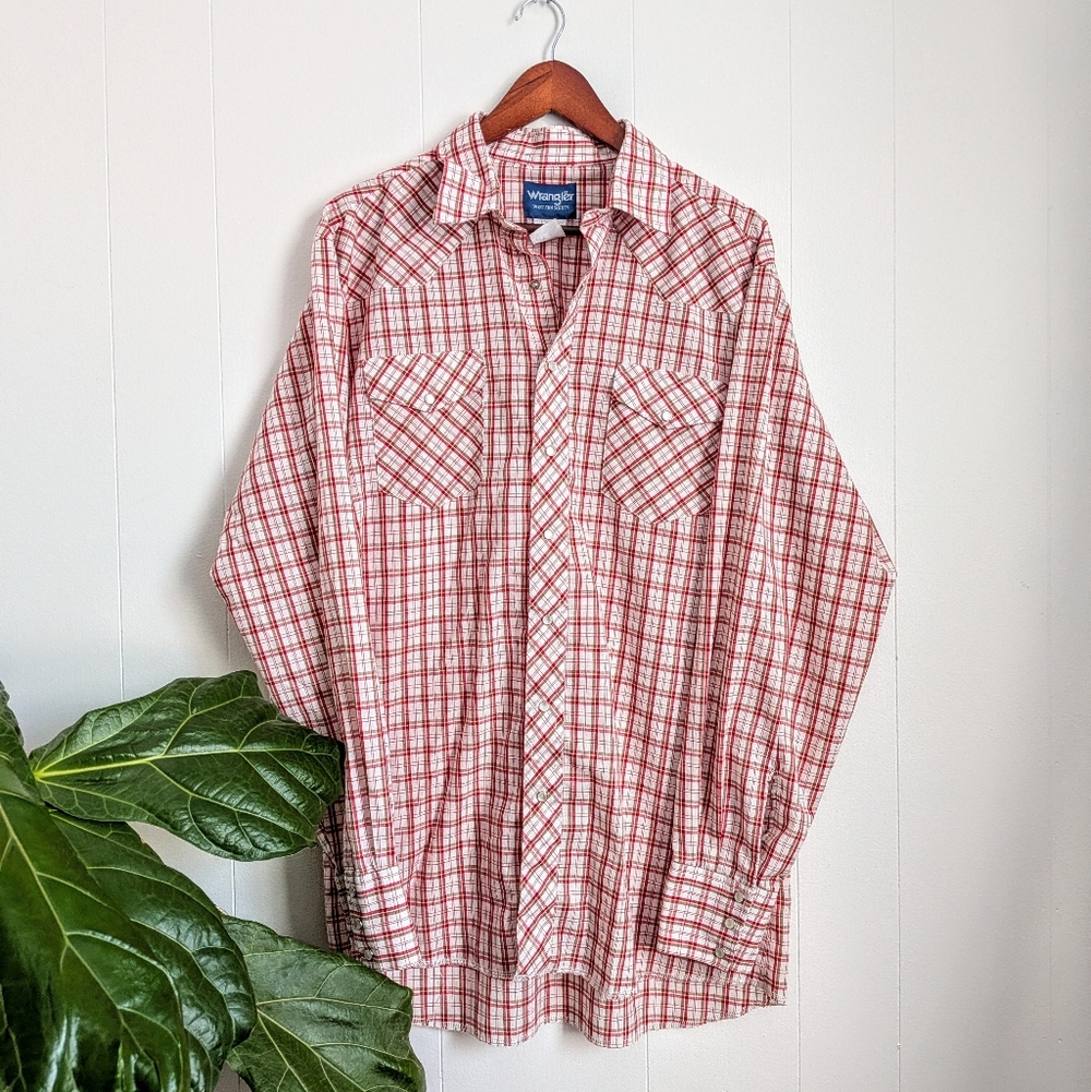90s Wrangler Men's Red Checkered Shirt